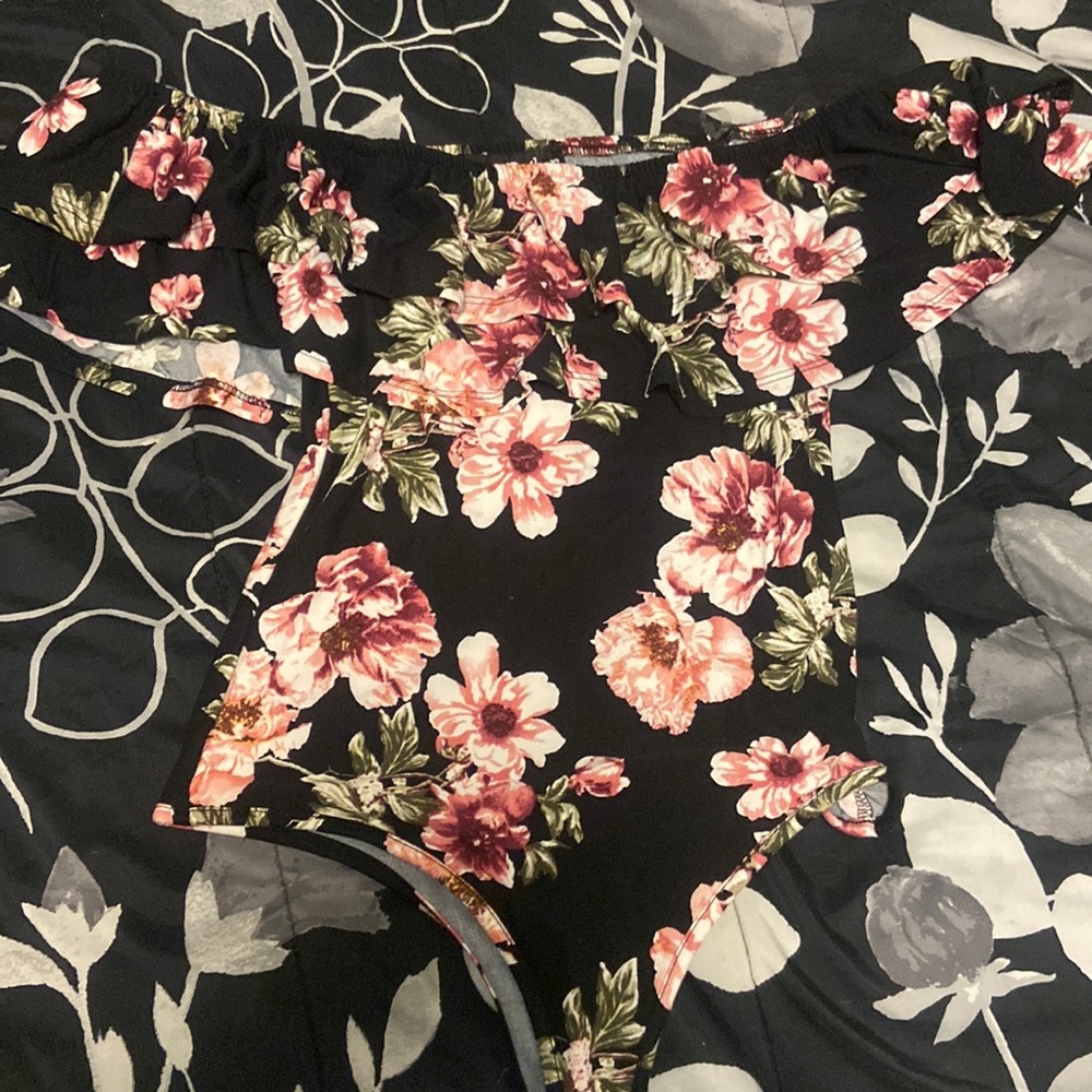 One peace flowered shirt